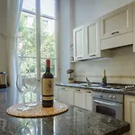 Apartament Colonna *